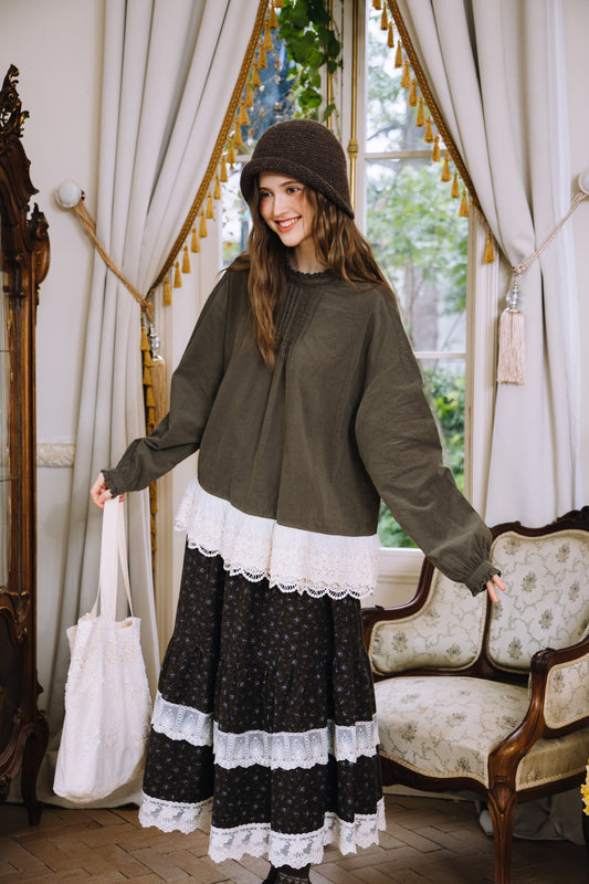 Krysta:アンティークの記憶を纏う、コットンブラウス。