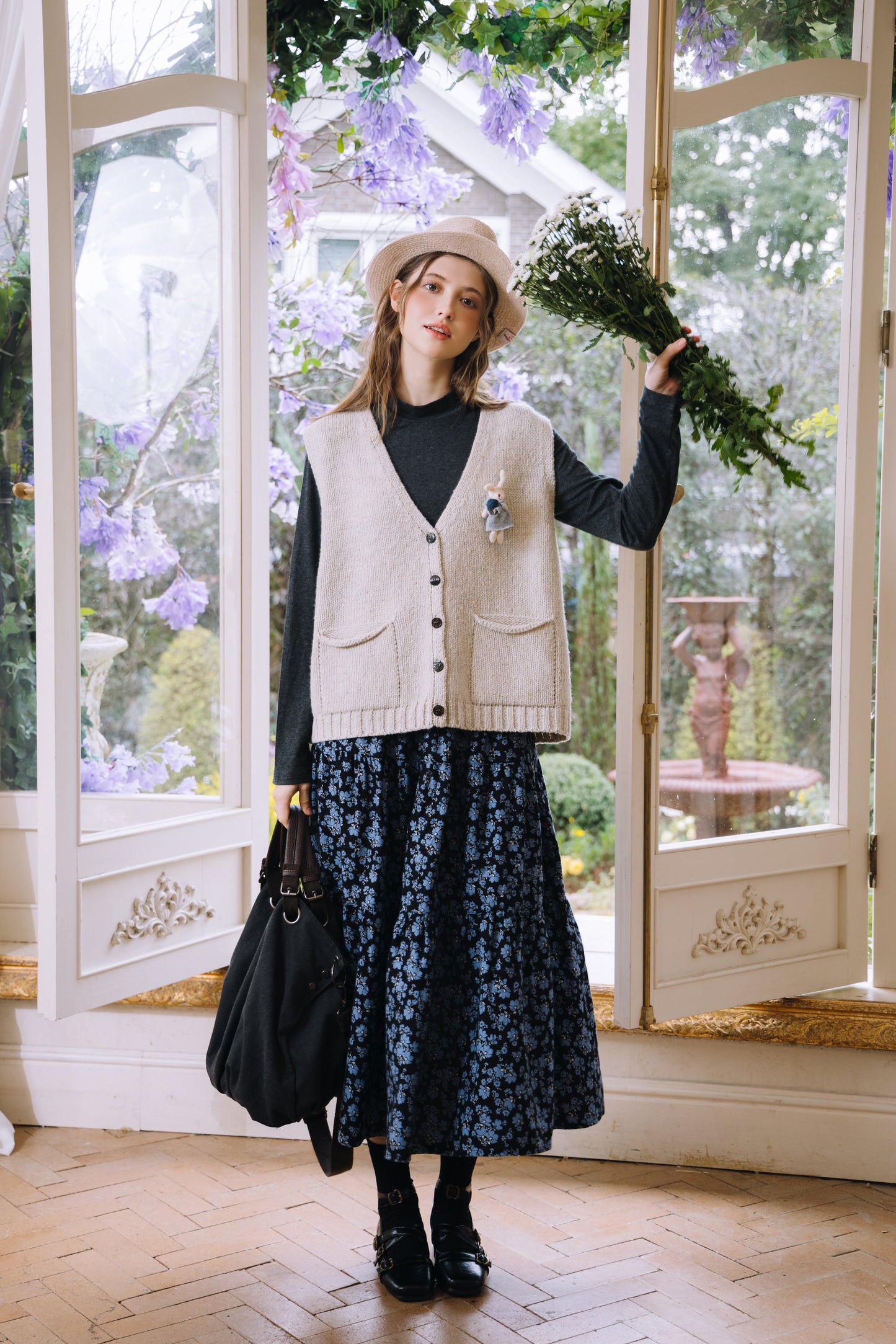 Krysta：儚げな森ガール。レトロな小花柄ロングスカート🌿