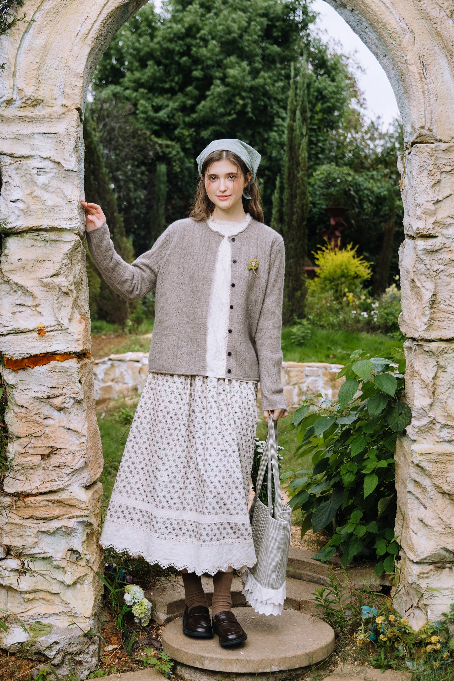 Krysta ：陽だまりを編む、ウールニットカーディガン