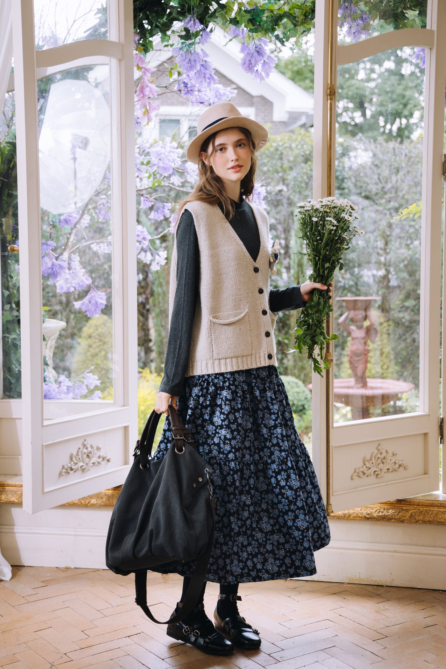 Krysta：儚げな森ガール。レトロな小花柄ロングスカート🌿